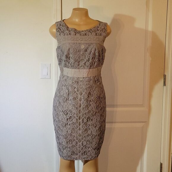 BRAND NEW WOMEN"S JAX SLEEVELESS GREY LACE ZIP-BACK COCKTAIL DRESS - Picture 3 of 13
